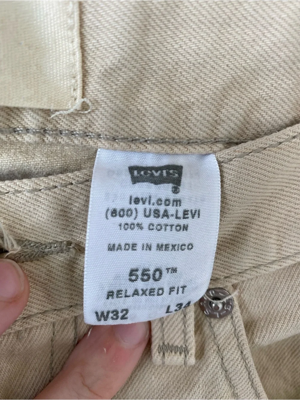 Vintage Levi's Relaxed Fit 550 Jeans in Beige